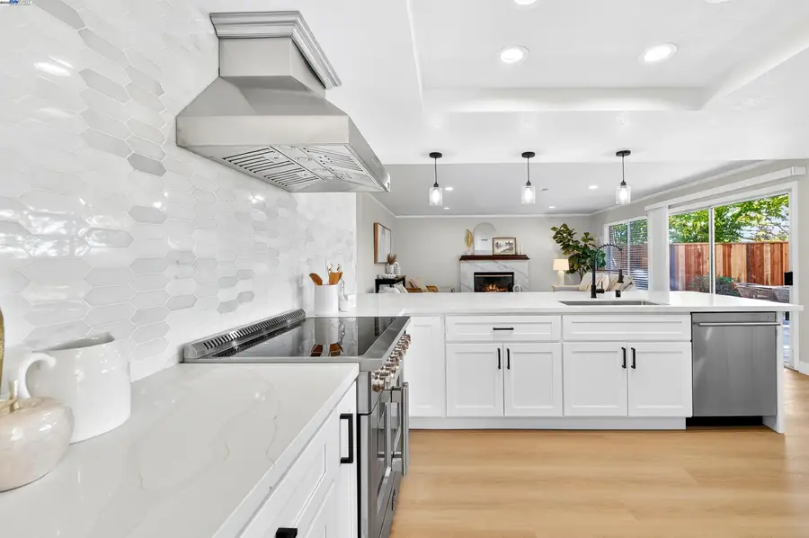 5075 Canyon Crest Dr, San Ramon, CA 94582 - Image #3