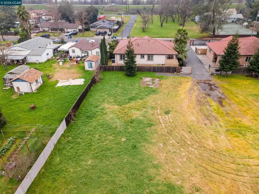 1021 Azusa St, Sacramento, CA 95833 - #3