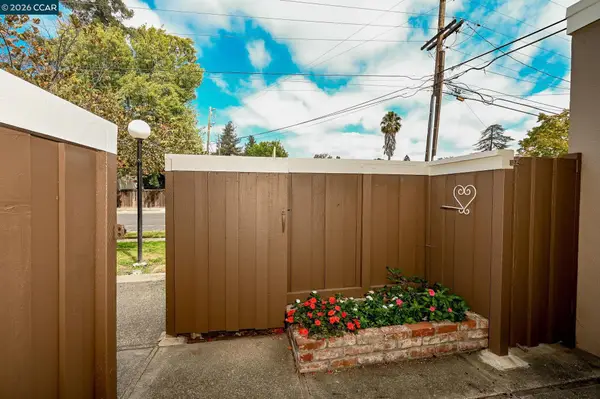 1218 Hookston Rd, Concord, CA 94518