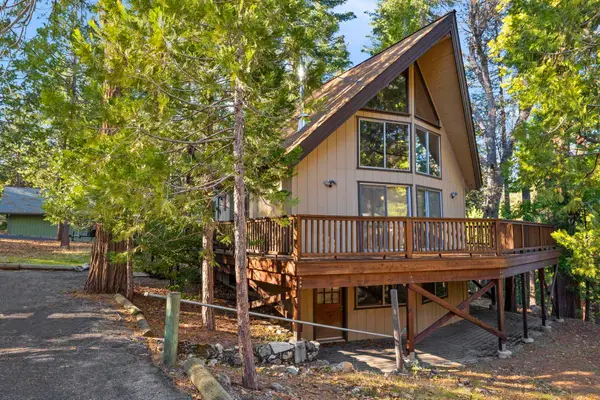 23500 Lakewood Dr, Twain Harte, CA 95383