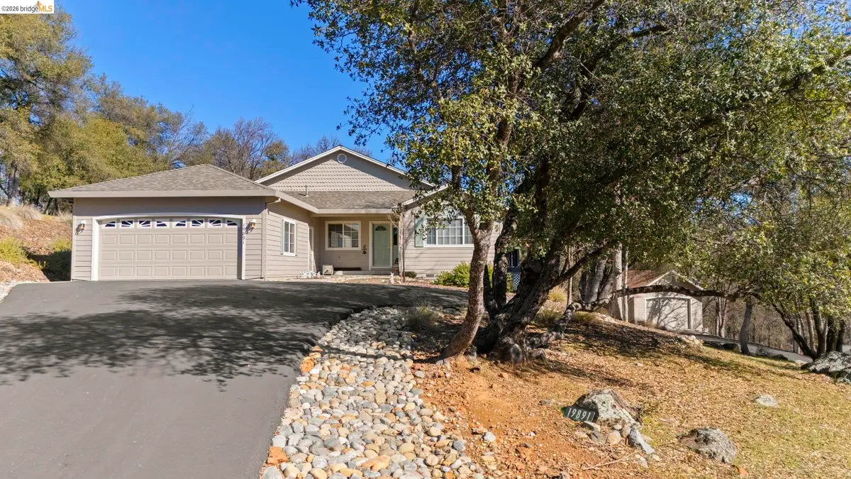 19891 Apple Valley Dr, Sonora, CA 95370 - #1