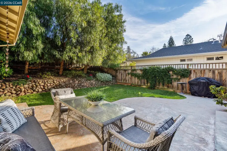 1133 Greenbrook Dr, Danville, CA 94526 - Image #2