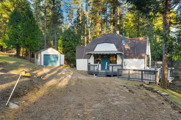 5841 Fallen Oak Trl, Pollock Pines, CA 95726