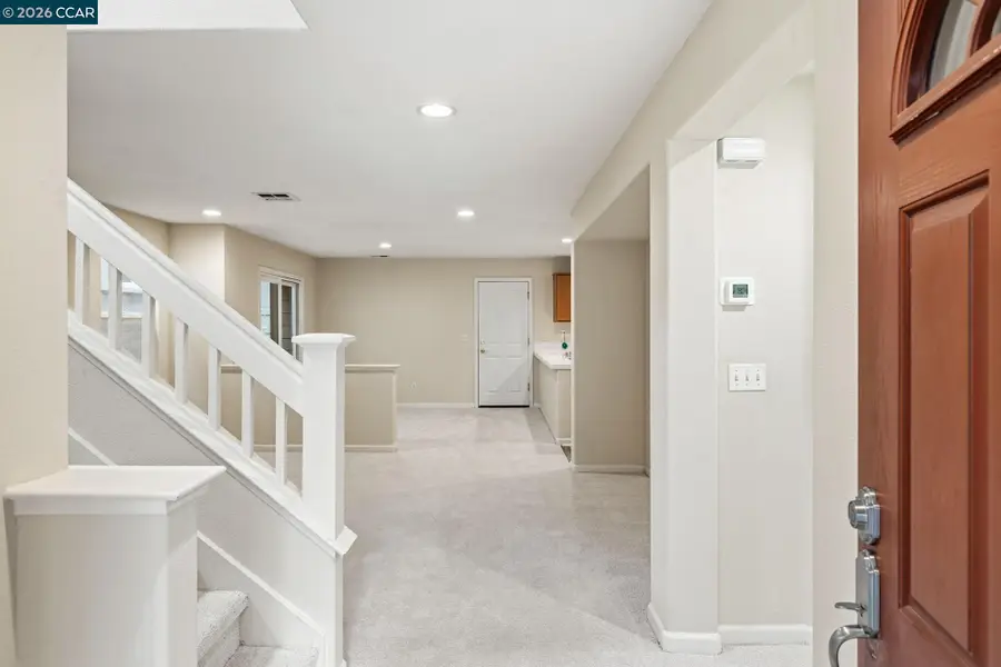 214 Whimbrel Cir, Pittsburg, CA 94565 - Image #2