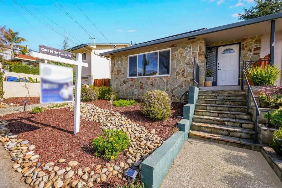 18286 Center St, Castro Valley, CA 94546 - Image #2