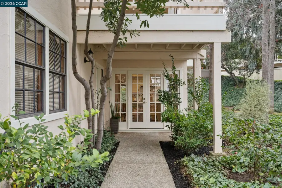 543 Matterhorn Dr, Walnut Creek, CA 94598 - Image #2