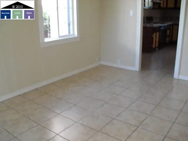 24386 Thomas Ave, Hayward, CA 94544 - Image #2