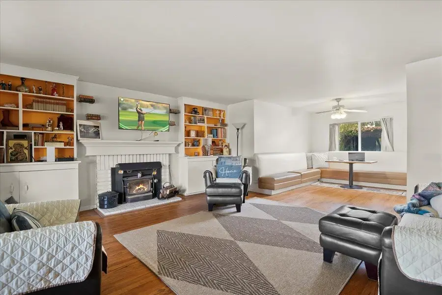 35415 Blackburn Dr, Newark, CA 94560 - Image #2