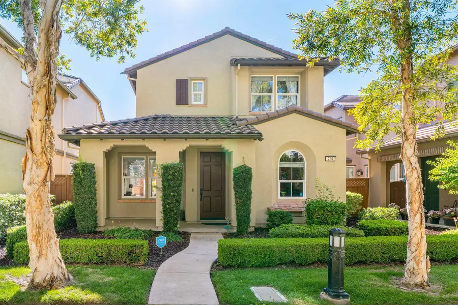 215 W Santa Cruz Way, Mountain House, CA 95391 - Image #2