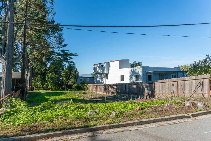 911 Clark Pl, El Cerrito, CA 94530 - Image #3