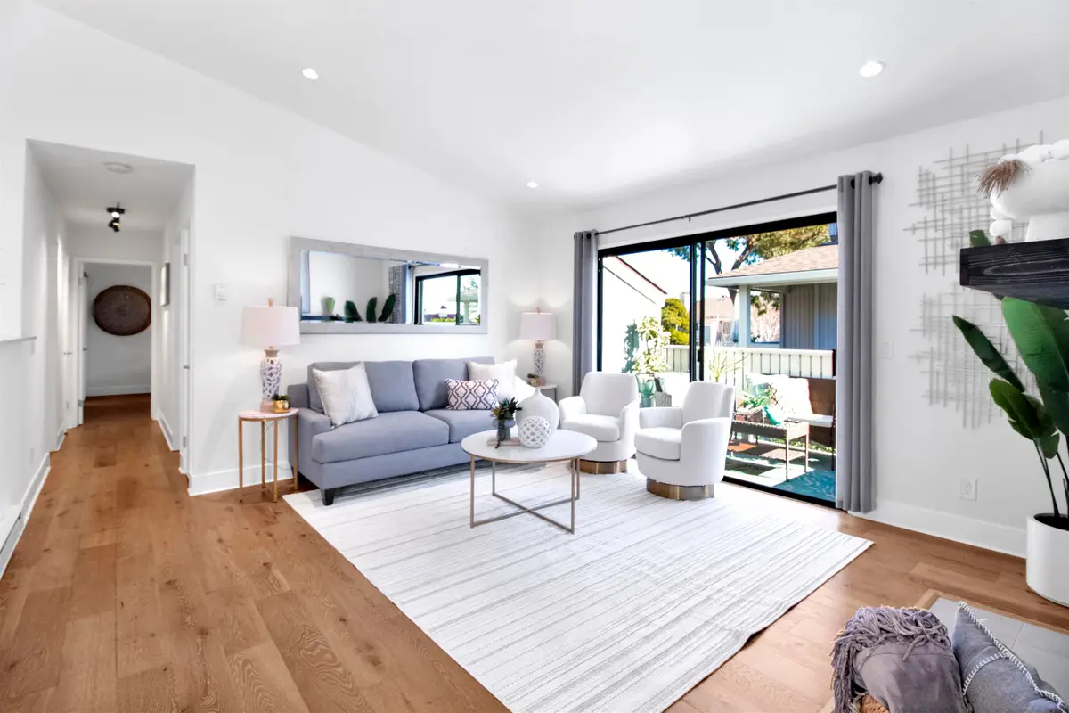 22 Schooner Ct, Richmond, CA 94804 - Image #1