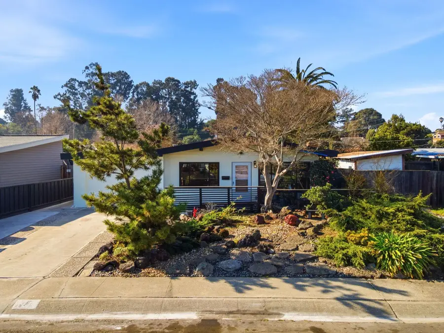 280 Calais Dr, Pinole, CA 94564 - #2