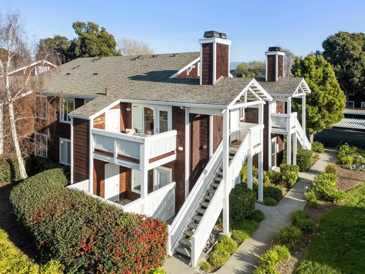 20 Marina Lakes Dr, Richmond, CA 94804 - Image #1