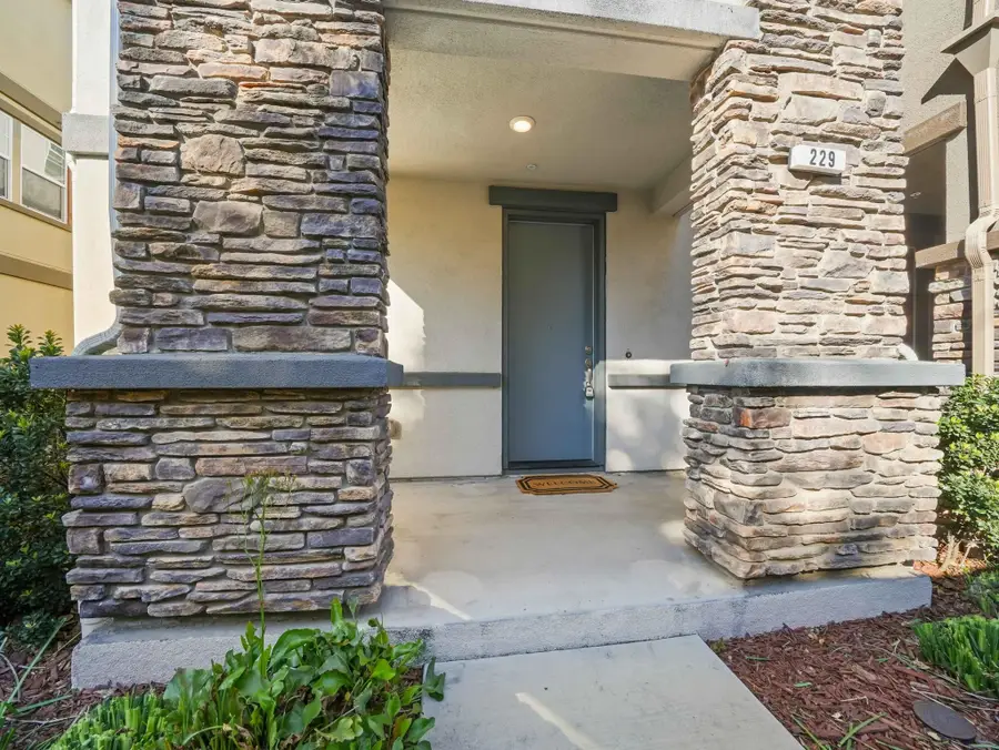 229 Spring Harvest, Hayward, CA 94544 - Image #3