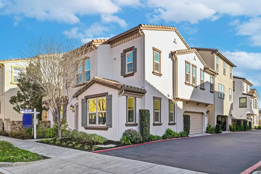 3198 Vittoria Loop, Dublin, CA 94568 - Image #3