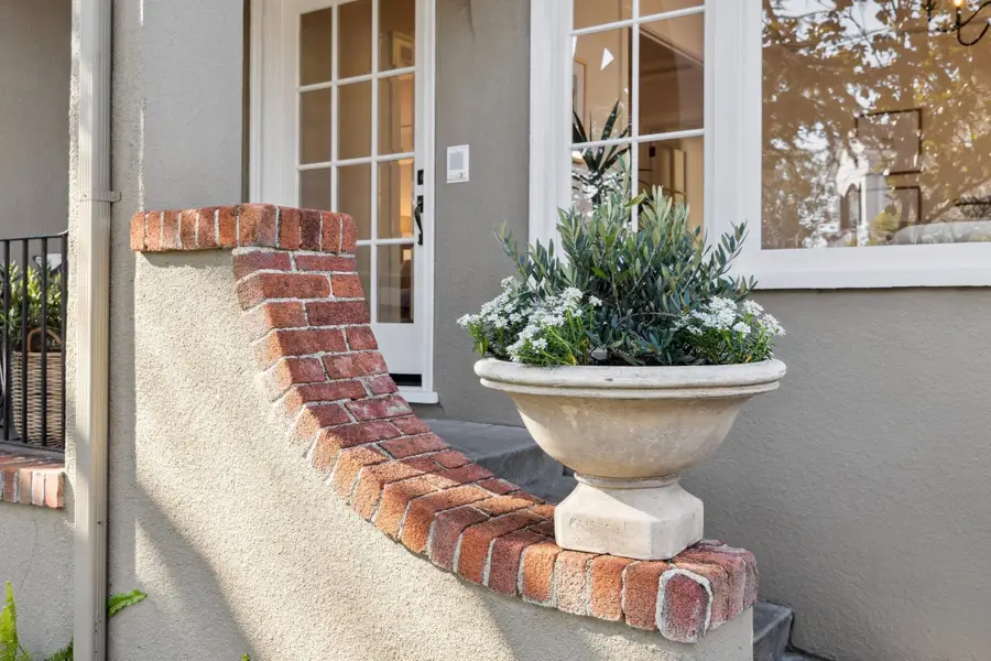 1111 Winsor Ave, Piedmont, CA 94610 - Image #2