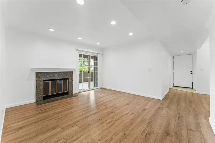 630 Canyon Oaks Dr #C, Oakland, CA 94605 - Image #3