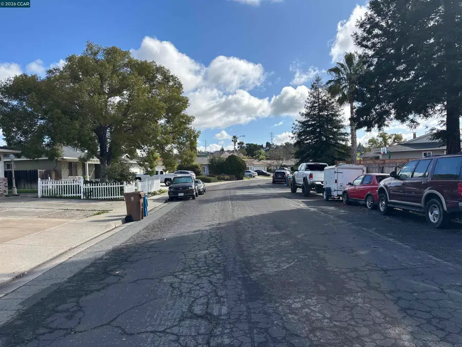3201 Saint James Pl, Antioch, CA 94509 - #2