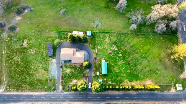 13033 Clements Road, Groveland, CA 95321