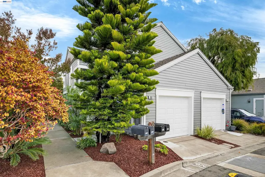 137 Parfait Ln, Alameda, CA 94502 - #2