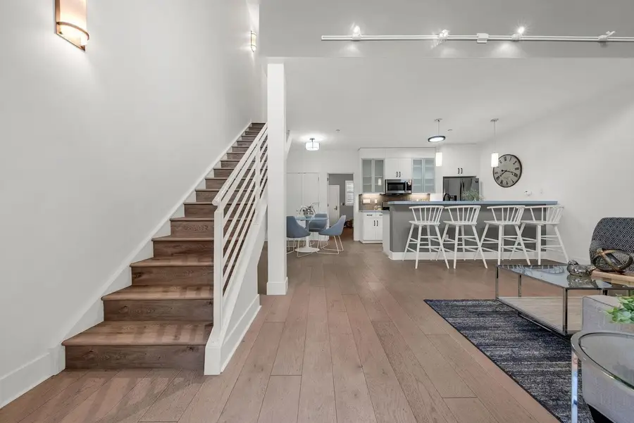 1565 32nd St #APT 2, Oakland, CA 94608 - #2