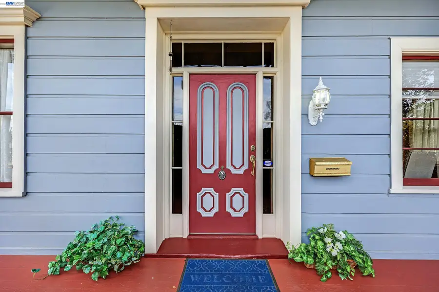 2211 College Avenue, Livermore, CA 94550 - #3