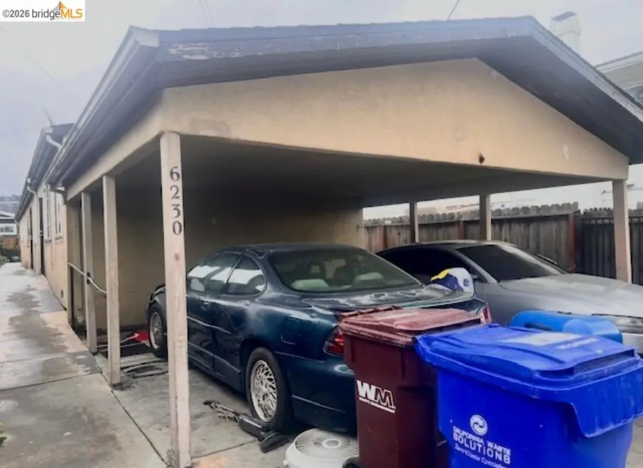 6230 Hayes St, Oakland, CA 94621 - #2