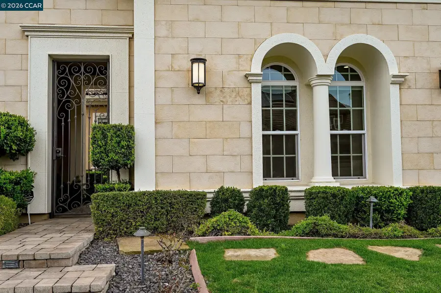 2030 Tempranillo Ln, Brentwood, CA 94513 - #2