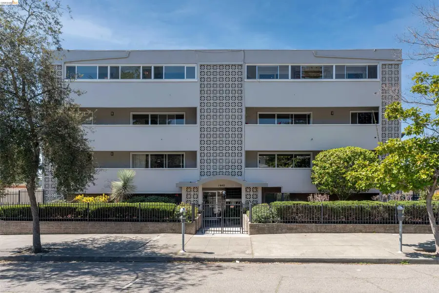 1440 Walnut St #5, Berkeley, CA 94709 - #2
