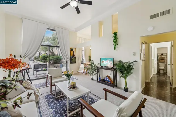 470 N Civic Dr #308, Walnut Creek, CA 94596