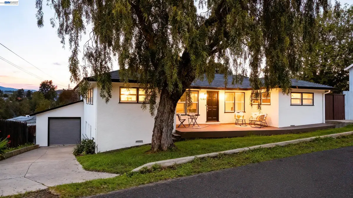 25480 University Ct, Hayward, CA 94542 - #1