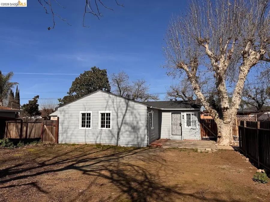 1944 Vine Ln, Antioch, CA 94509 - #3