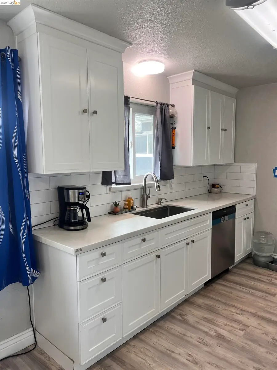 1275 Armstrong Dr, Manteca, CA 95336 - #3