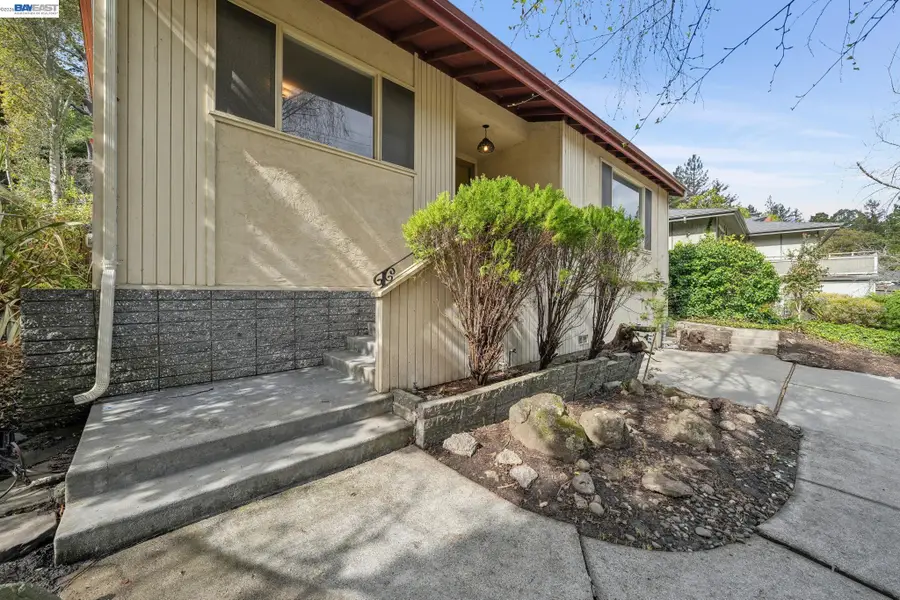 2033 Trafalgar Pl, Oakland, CA 94611 - #3