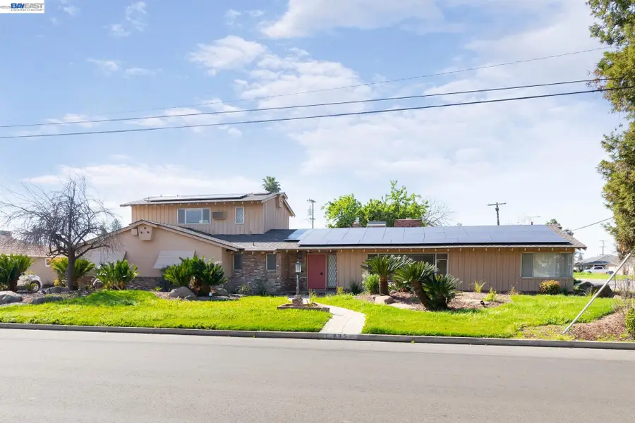 805 Lyon Ave, Sanger, CA 93657 - #3