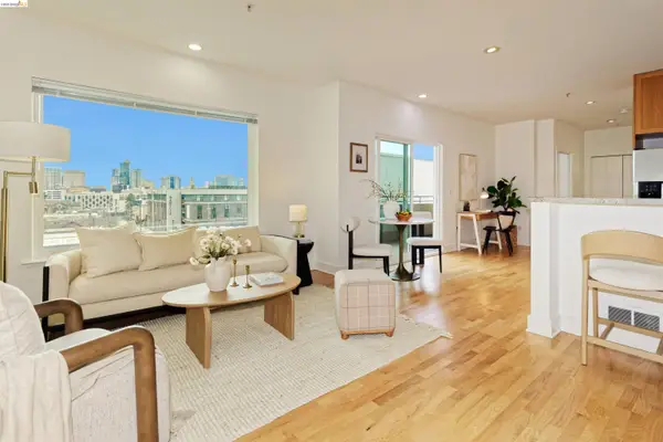 371 30th Street #404, Oakland, CA 94609