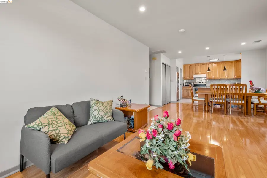 1050 Kains Ave. #B1(3), Albany, CA 94706 - #2