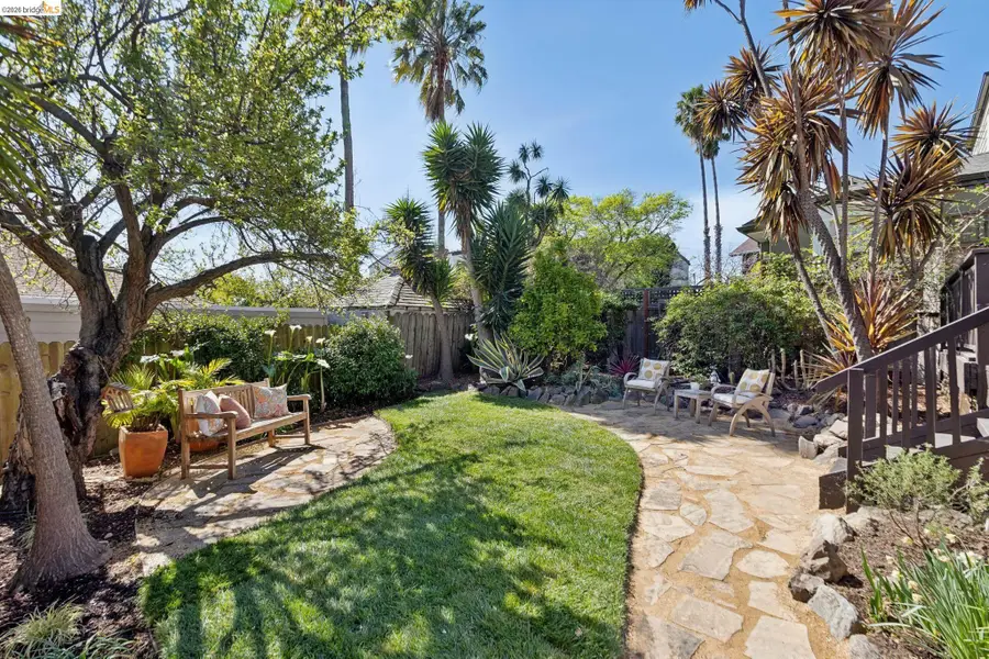 715 Hillgirt Cir, Oakland, CA 94610 - #2