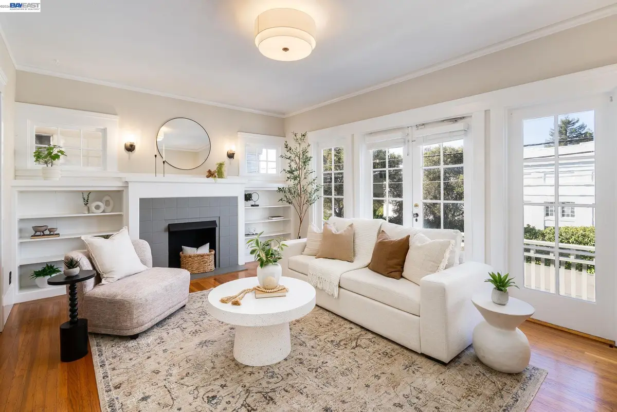 3746 Park Boulevard Way #B, Oakland, CA 94610 - #1