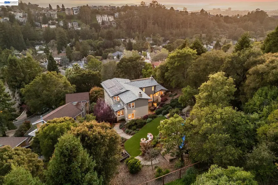 942 Aquarius Way, Oakland, CA 94611 - #2