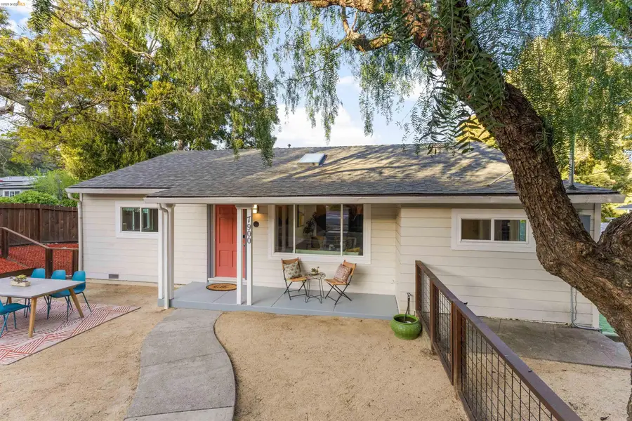 7900 Greenly Dr, Oakland, CA 94605 - #2