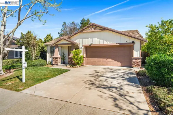 1727 Sutter St, Livermore, CA 94551