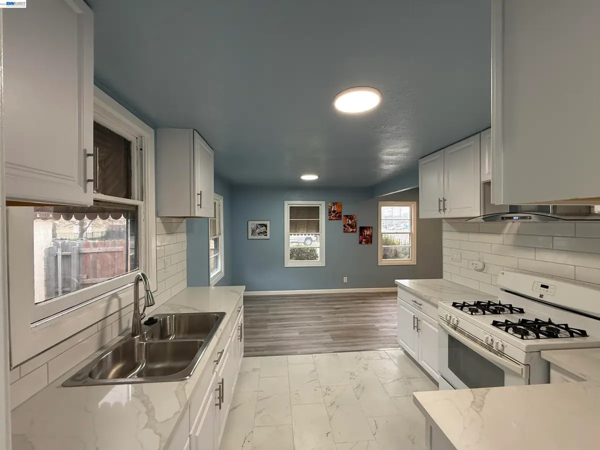 5500 Fruitridge Rd, Sacramento, CA 95820 - #1