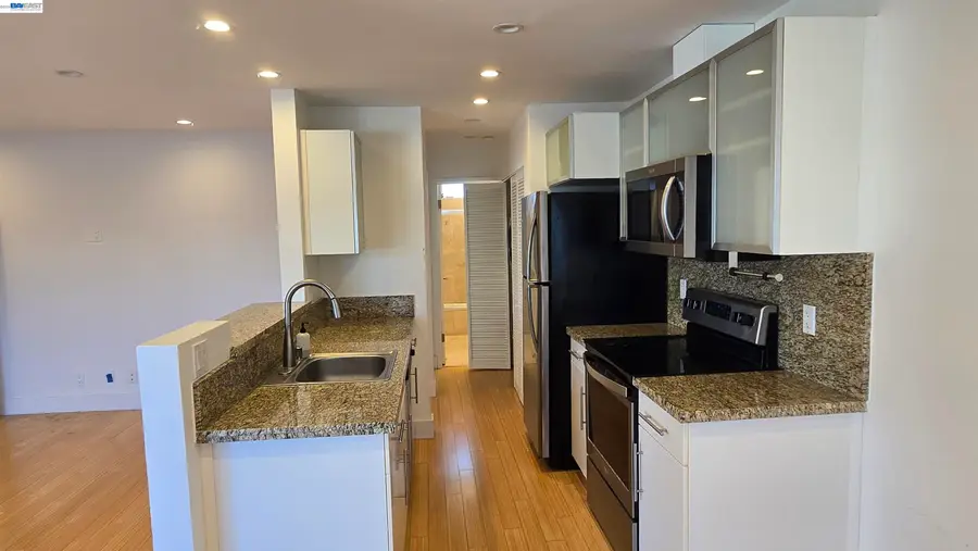 2884 Sawtelle Blvd #217, Los Angeles, CA 90064 - #3