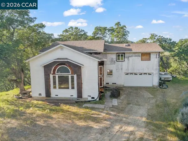 98 Oak Springs Dr, Napa, CA 94558