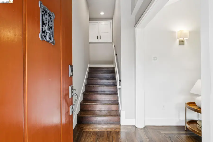 5325 Miles Ave, Oakland, CA 94618 - #2