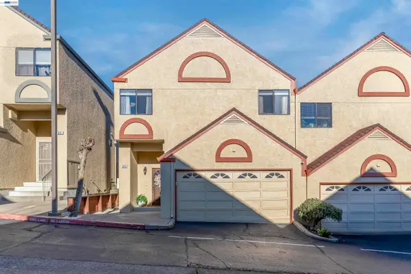 903 Appian Knoll Ct, El Sobrante, CA 94803