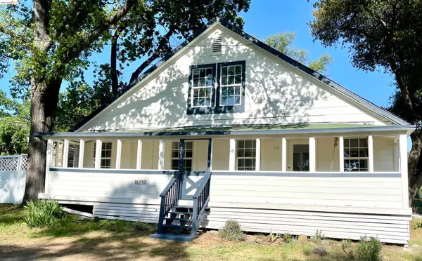 18237 4th Ave, Jamestown, CA 95327