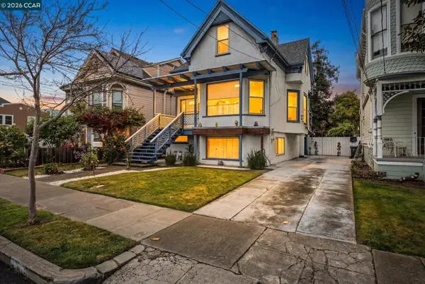 1036 Regent St, Alameda, CA 94501