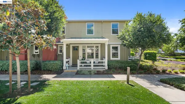 400 Persimmon Cmn #7, Livermore, CA 94551